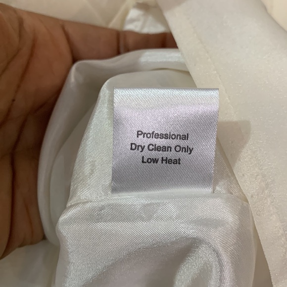 Gryphon NEW 100% Silk Cocktail Dress White Medium Beaded Neckline Flirty Party - Picture 7 of 12